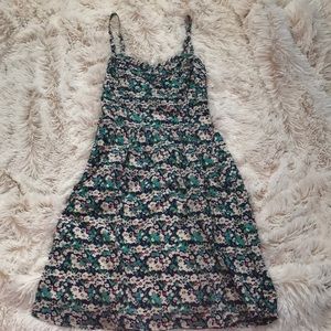 Floral pocket dress
